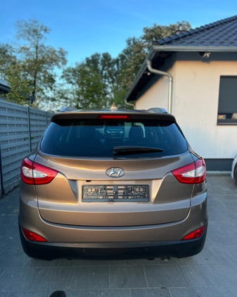 Hyundai ix35 cena 52800 przebieg: 117009, rok produkcji 2014 z Leszno małe 137